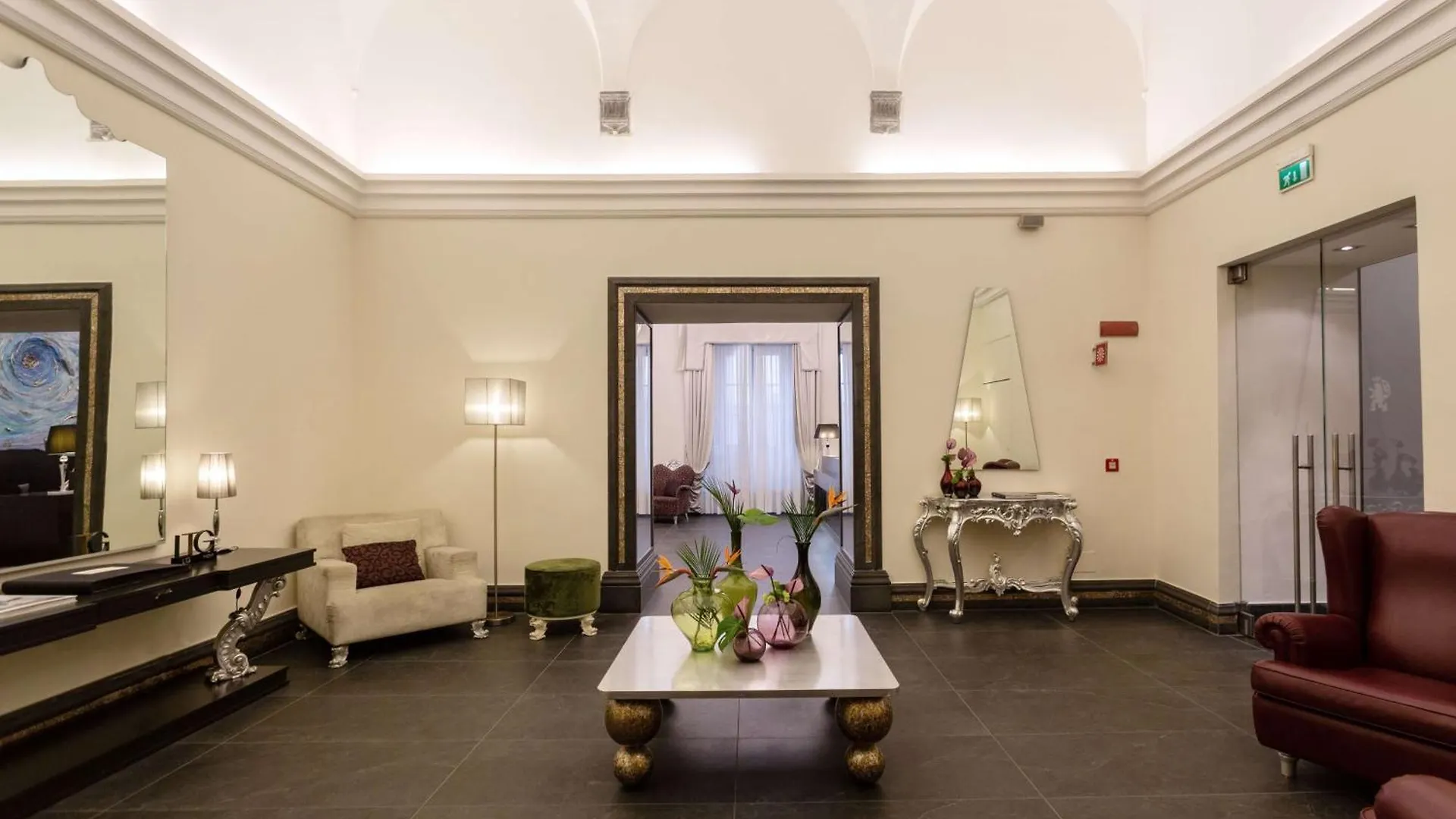 Отель Palazzo Caracciolo Неаполь