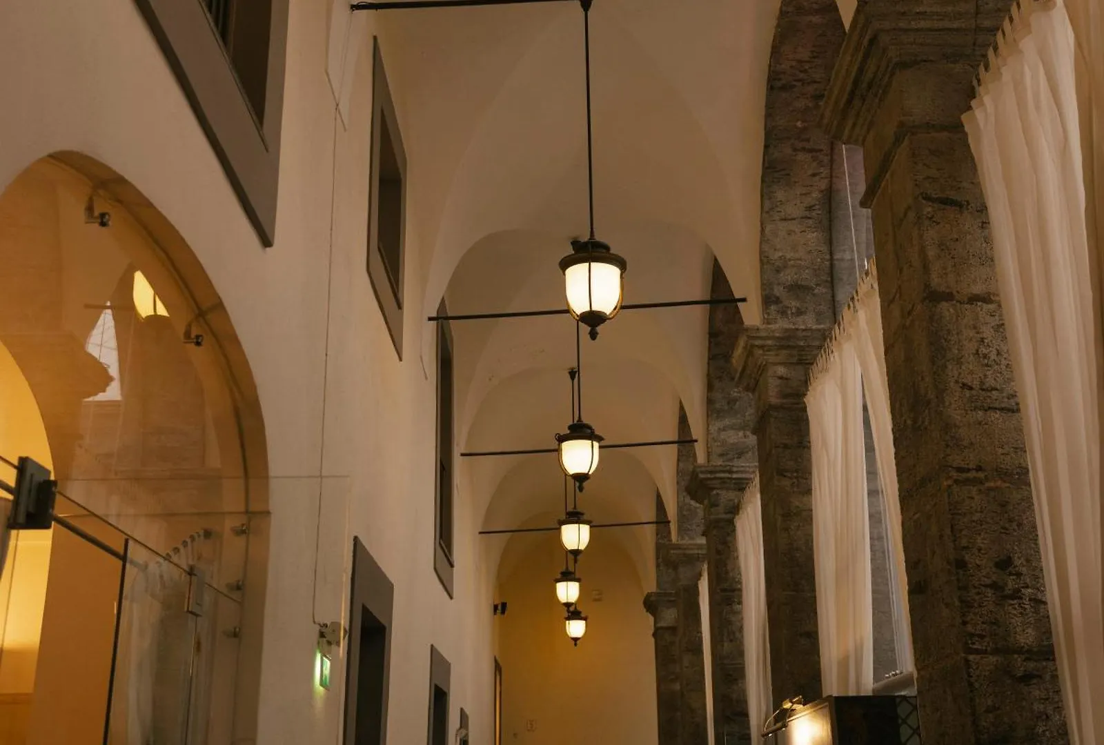 Отель Palazzo Caracciolo Неаполь