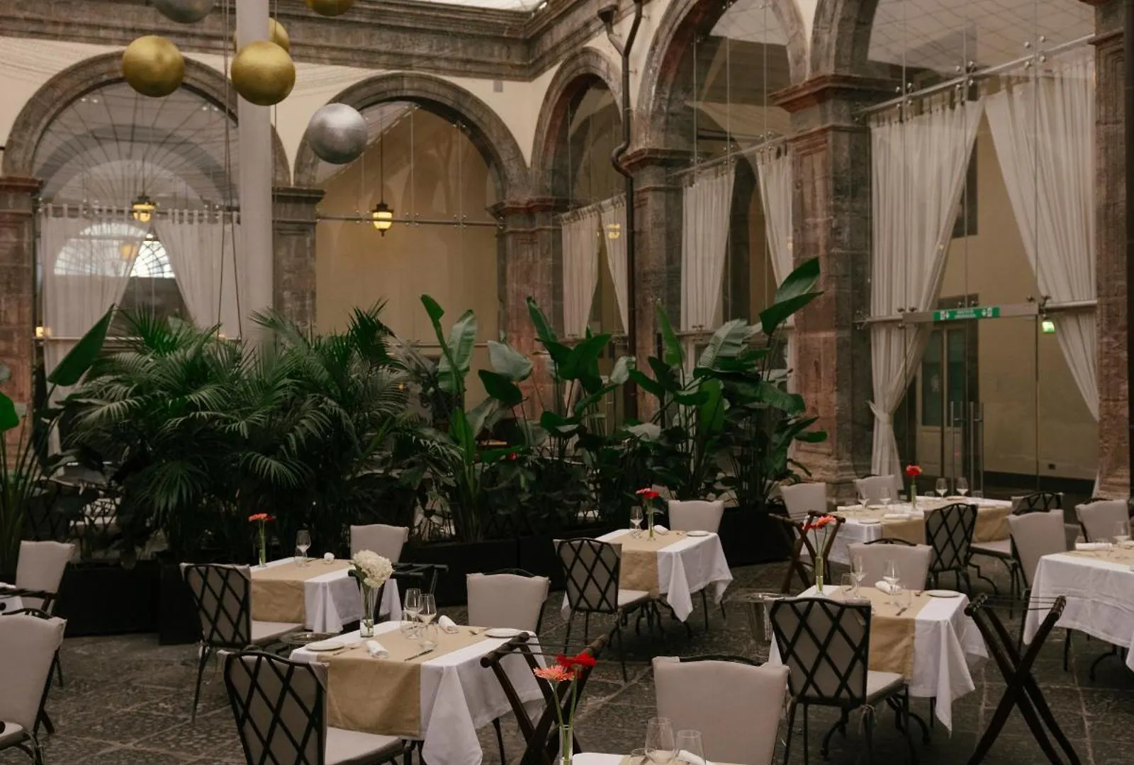 Отель Palazzo Caracciolo Неаполь 4*,